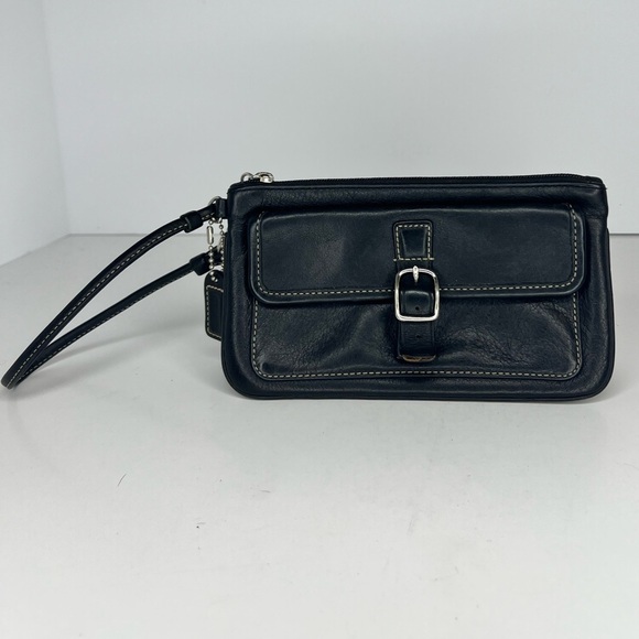 🖤Coach Black Leather Wristlet🖤 - Picture 2 of 9